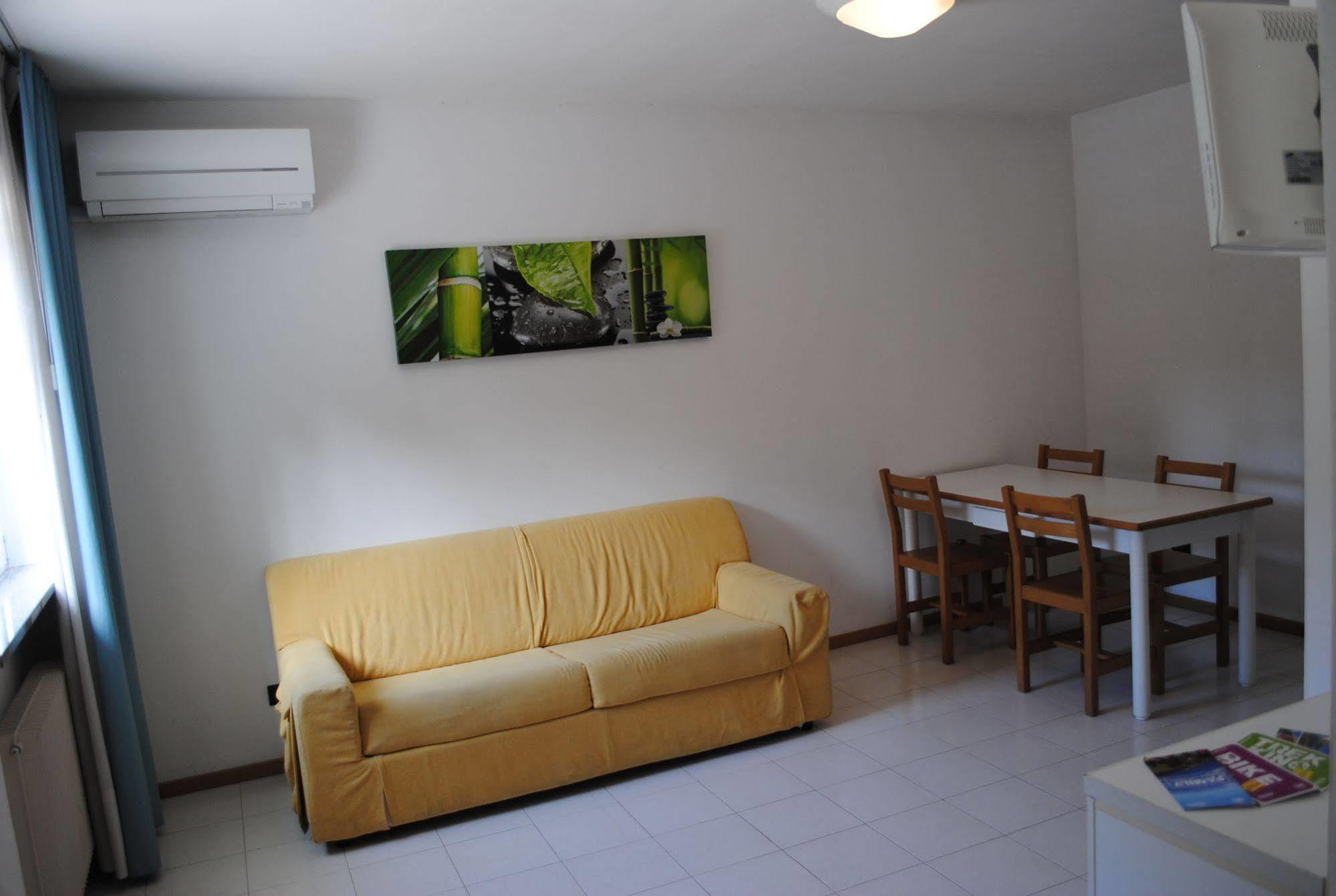 Residence Marina Riva del Garda Extérieur photo